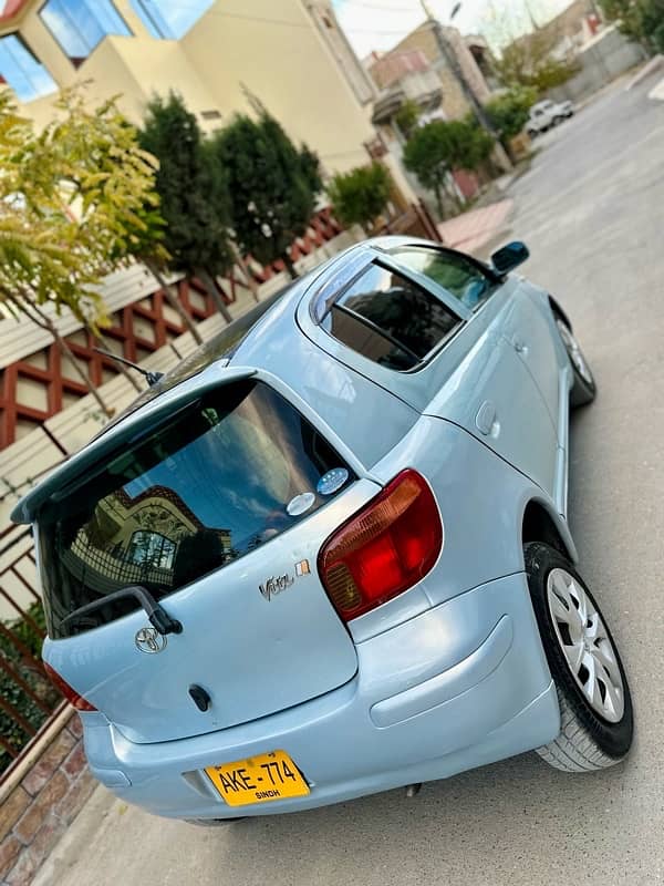 Toyota Vitz 2003 4