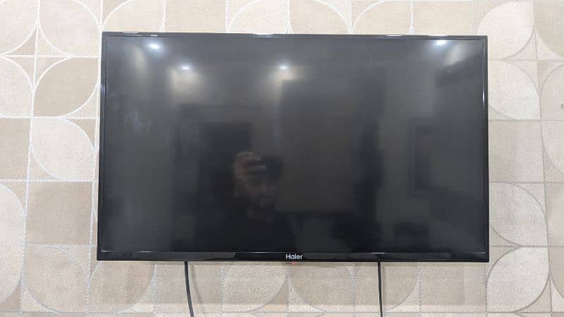 Haier H32D2M-32" HDR (Mira Cast) with Box and accessories 1