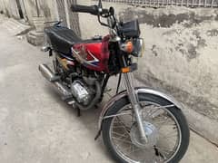 i am selling my HONDA 125 urgent