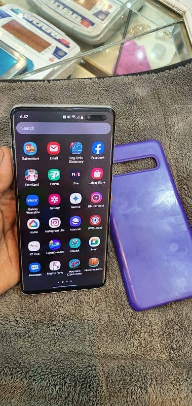 Samsung Galaxy S10/5G ( 8 gb ram ) (256 room) 2