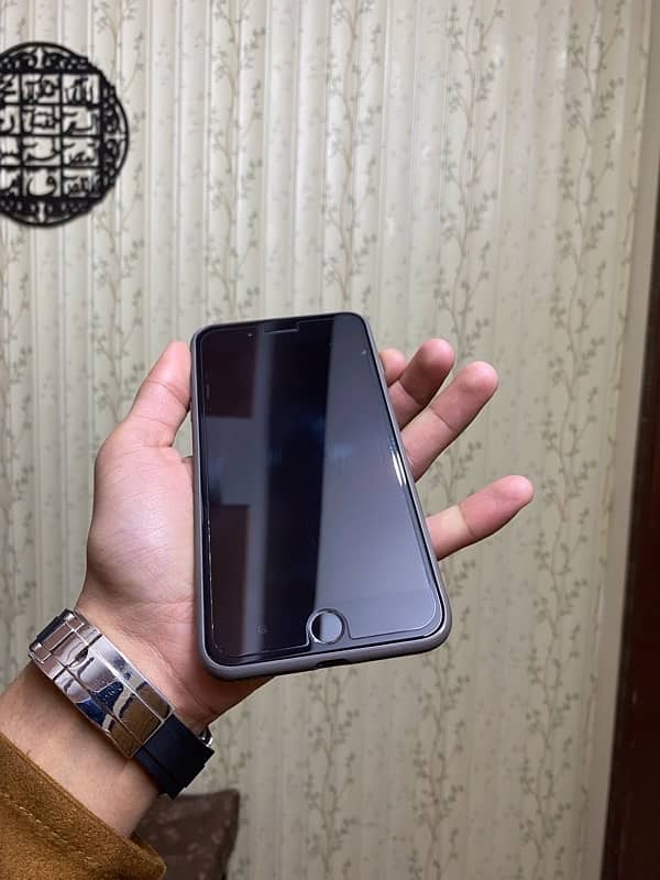 iphone 7 plus 128 gb pta approved 4