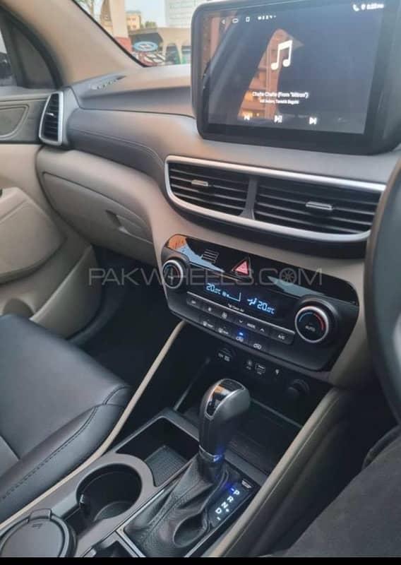 Hyundai Tucson FWD A/T GLS SPORTS 2020 10