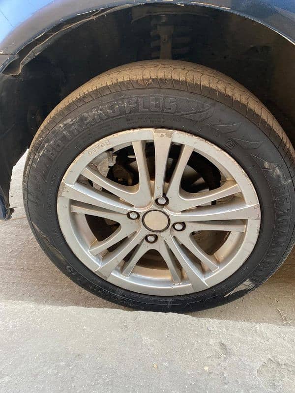 15-Inch Japani Rims with Tyres 3