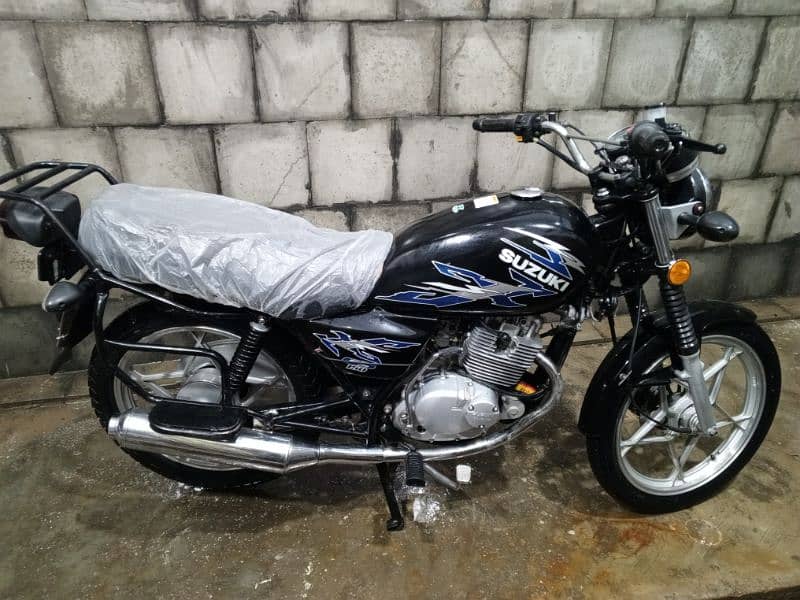 Suzuki GS 150 SE available for sale 4