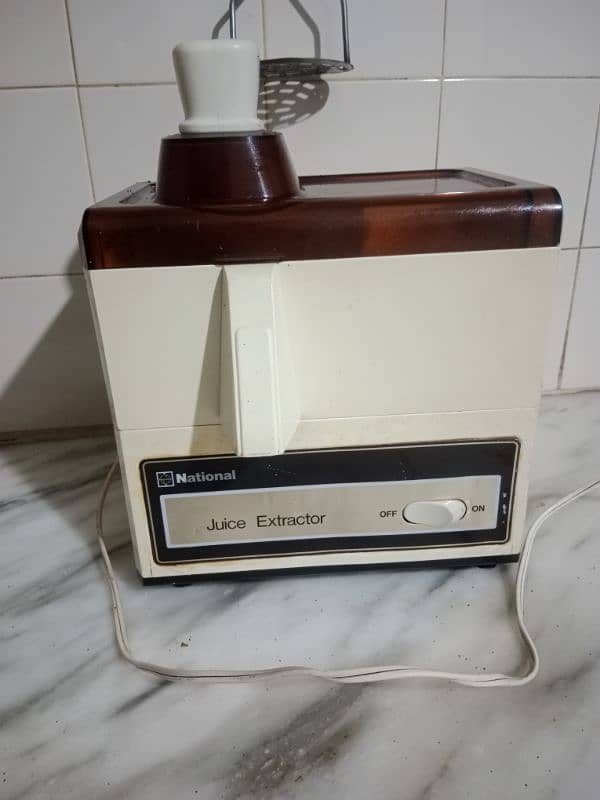 juice extractor good condition 2