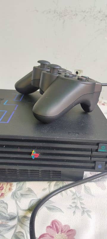 Playstation 2 with 30 games installed - Memory Card+USB 8GB 3