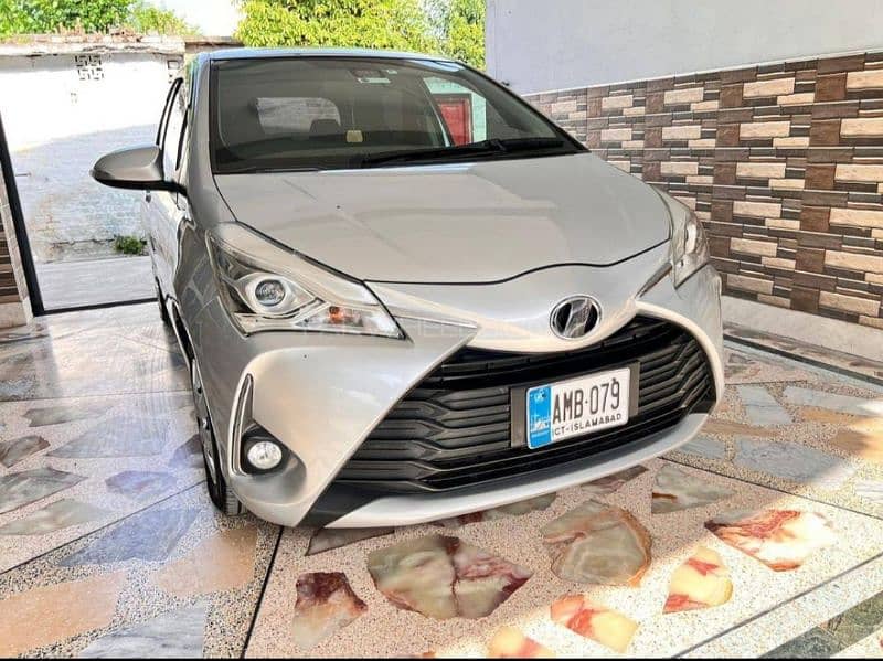 Toyota Vitz Hybrid G 2017 7