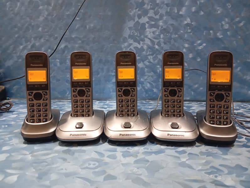 uk imported Panasonic 5 handset cordless phone with intercom 2