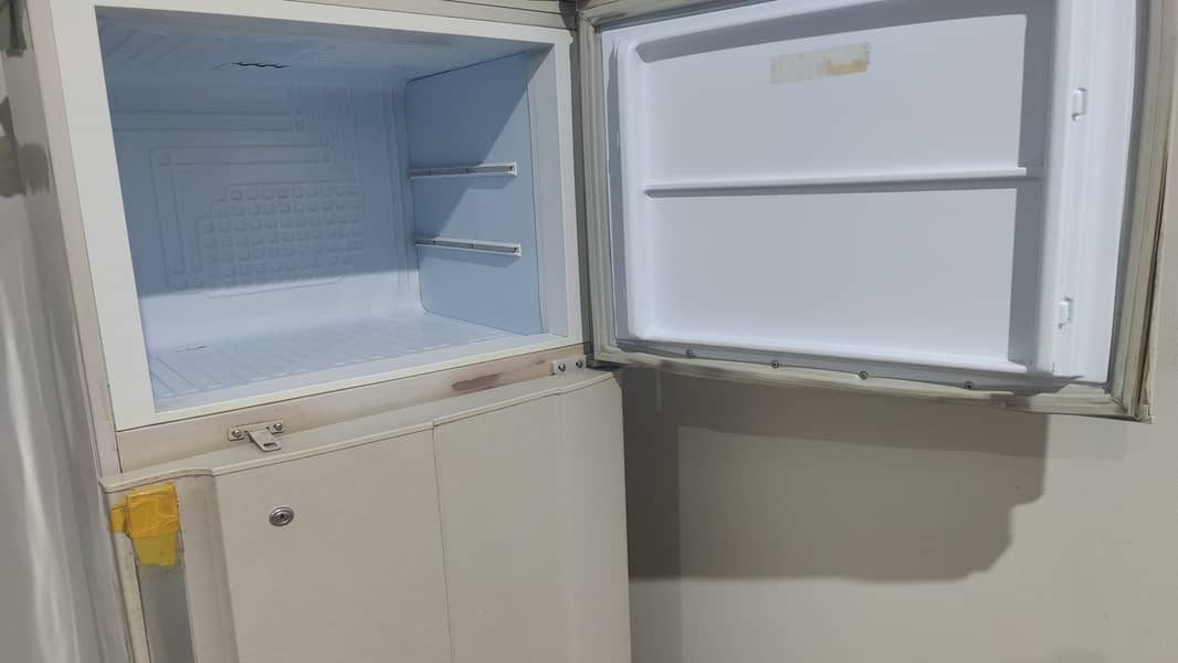 PEL Full Size Fridge and Freezer PC-20165 Wide Body Refrigerator Used 1