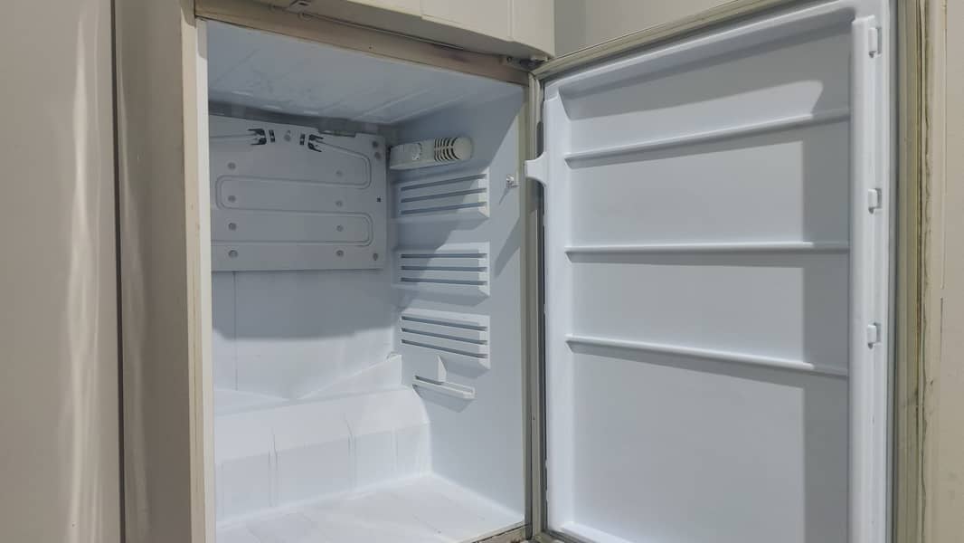 PEL Full Size Fridge and Freezer PC-20165 Wide Body Refrigerator Used 2