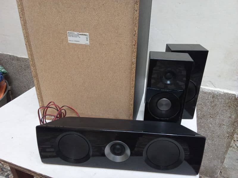 sony subwoofer and speakers 1