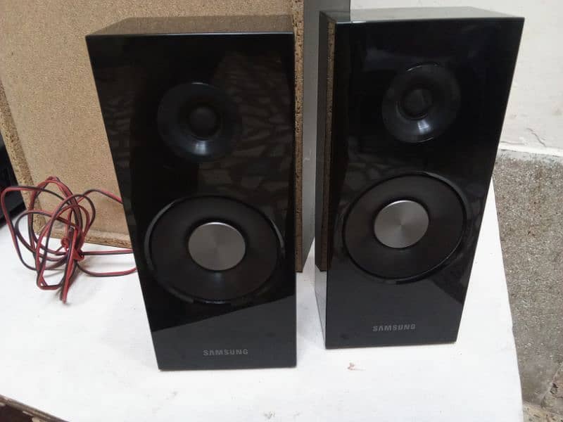 sony subwoofer and speakers 2