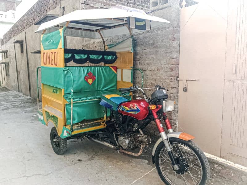 Bht hi munasib keemt me rikshaw 0