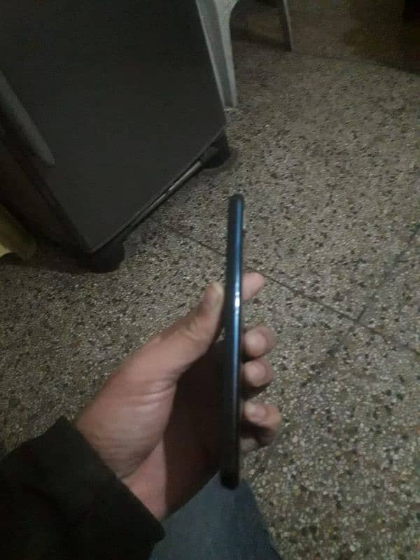 Vivo y15 ok phone pta apvord 2