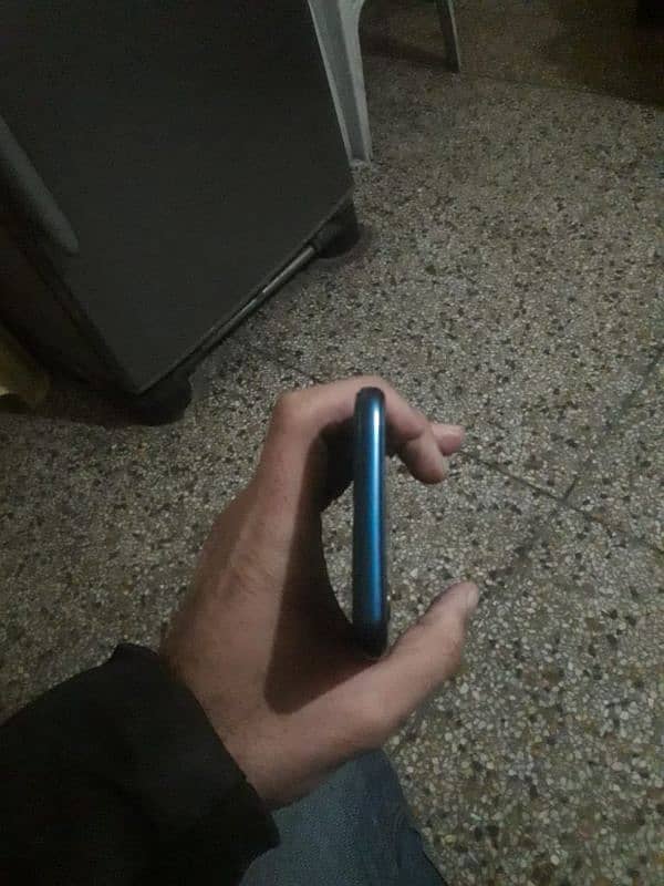 Vivo y15 ok phone pta apvord 5