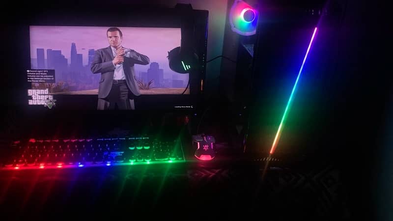 GAMING PC WITH ACCESSORIES FOR SALE 2