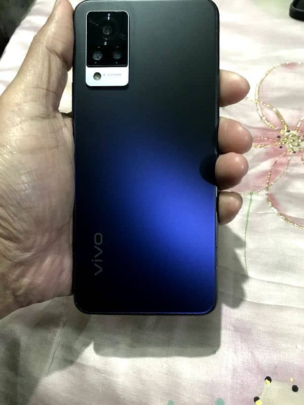 Vivo v21 8