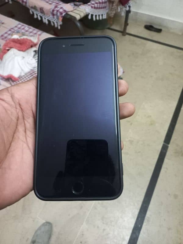 I phone  7 plus 256 gb pta aproved exchanges posbil 5