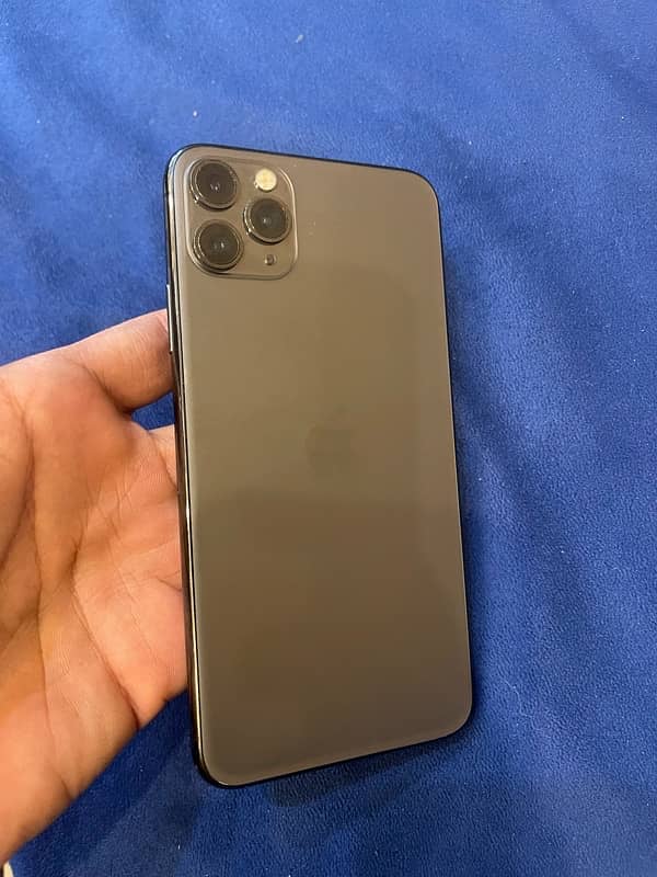 iphone 11 pro max 2