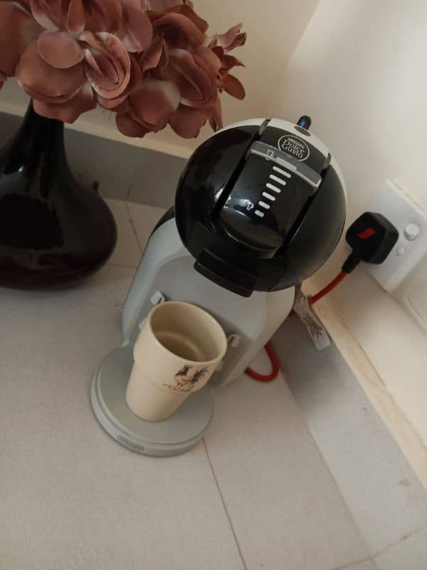 Nescafe Tassimo Bosch Coffee maker 3