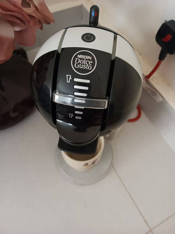 Nescafe Tassimo Bosch Coffee maker 5