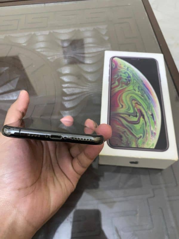 iPhone XS Max 64 GB PTA Approved 3