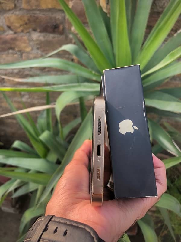 iphone 13pro max 128gb non pta with box only 2