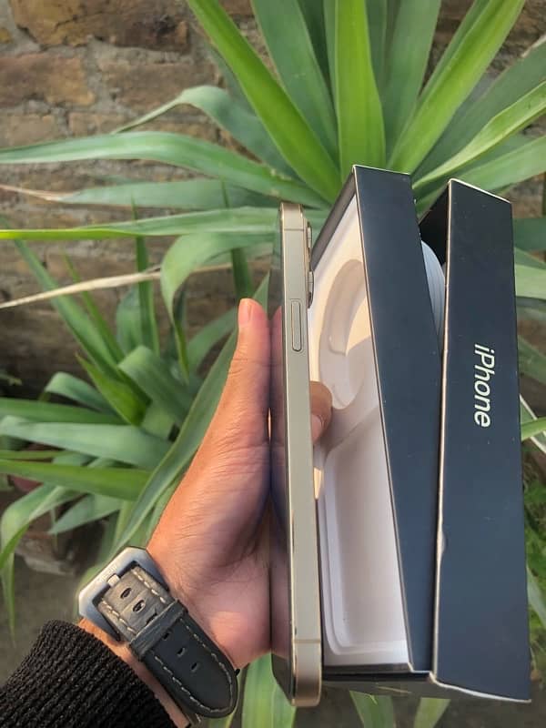 iphone 13pro max 128gb non pta with box only 3