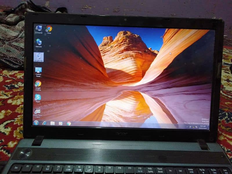 im selling my laptop 9