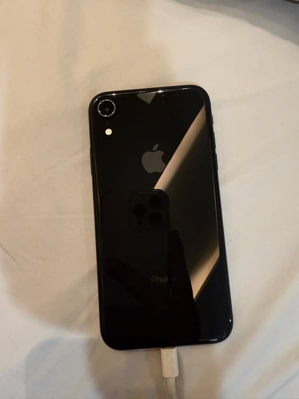 iPhone XR slightly used urgent sale 0