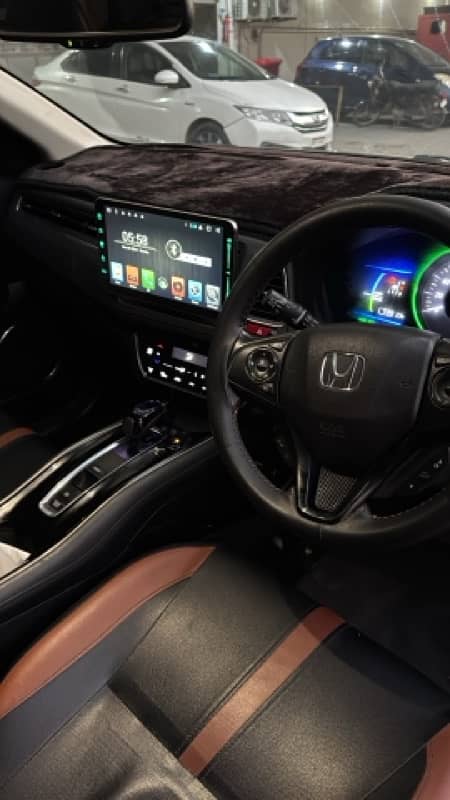 Honda Vezel 2015 10