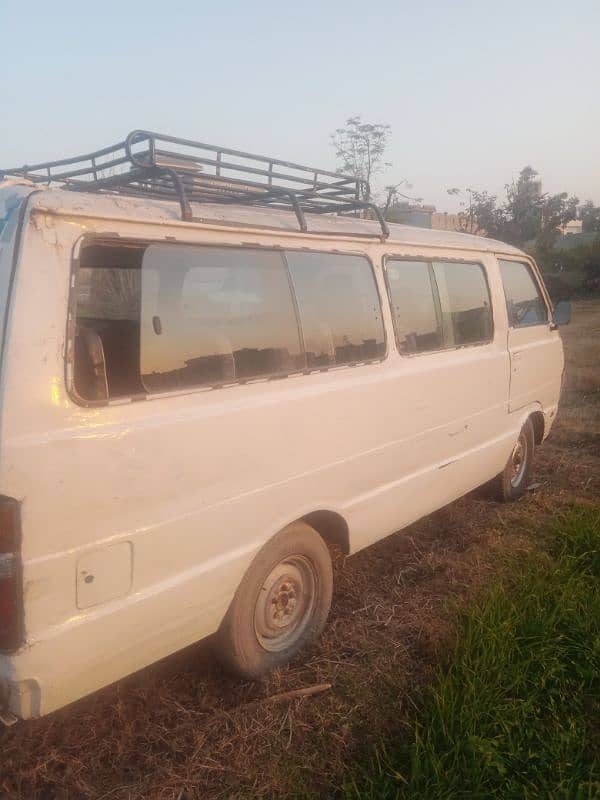 Toyota Hiace school van 2