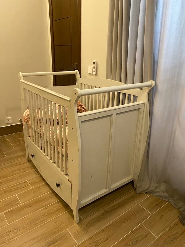 baby bed with 6” mattress 2