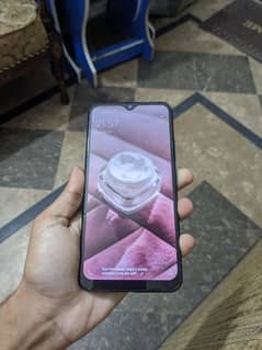 Vivo Y17 with box