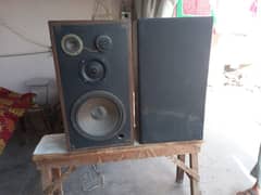 speakers