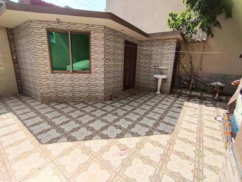 13 Marla Single Storey Good Conditioned House For SaleKhayyaban Colony No. 2 Near To Susan Road Madina Town FSD 22