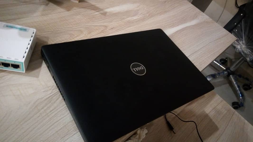 Dell 5400 Core i5 8th Generation 10/10 Fresh 1