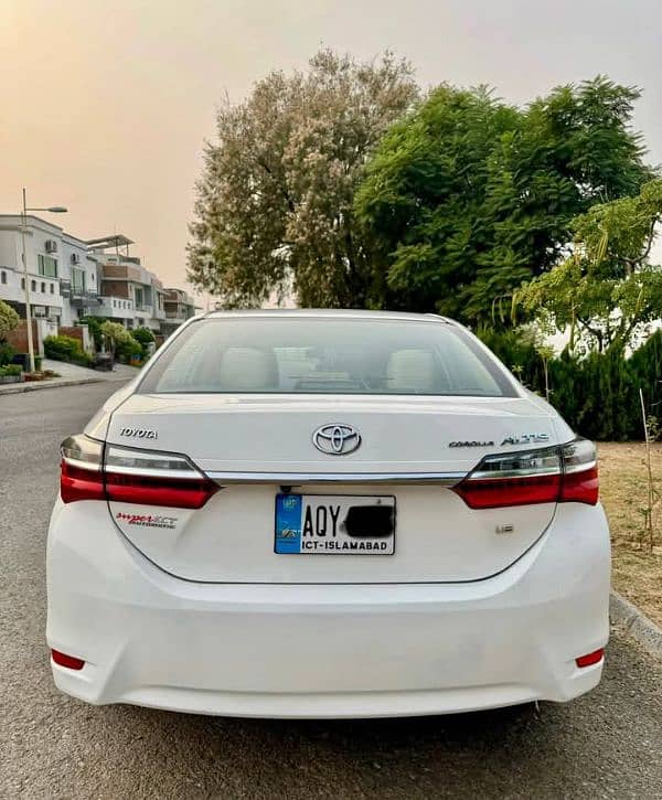 Toyota Corolla Altis 2019 10