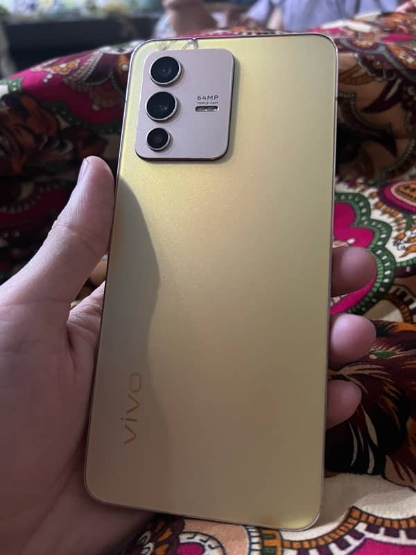 Vivo V23 1