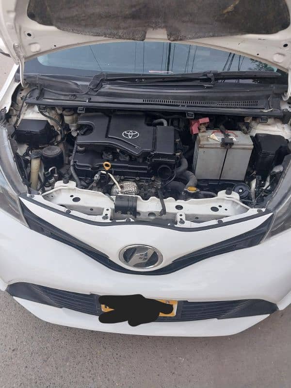 Toyota Vitz 2015 7