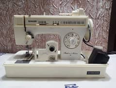 Singer Fashion Maker 998 brand new sewing machine