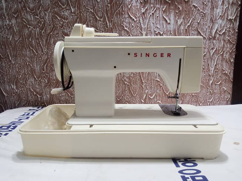 Singer Fashion Maker 998 brand new sewing machine 2