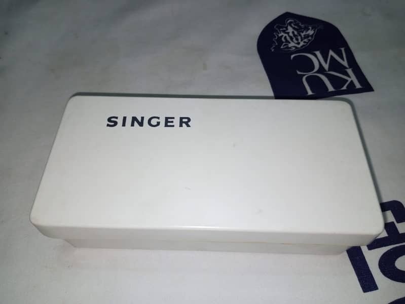 Singer Fashion Maker 998 brand new sewing machine 9