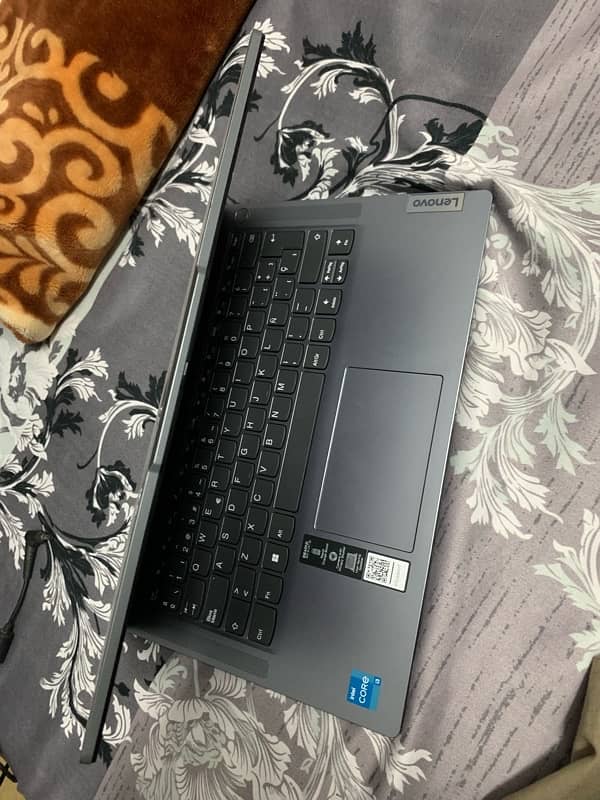 Lenovo Ideapad Slim Core I3 5