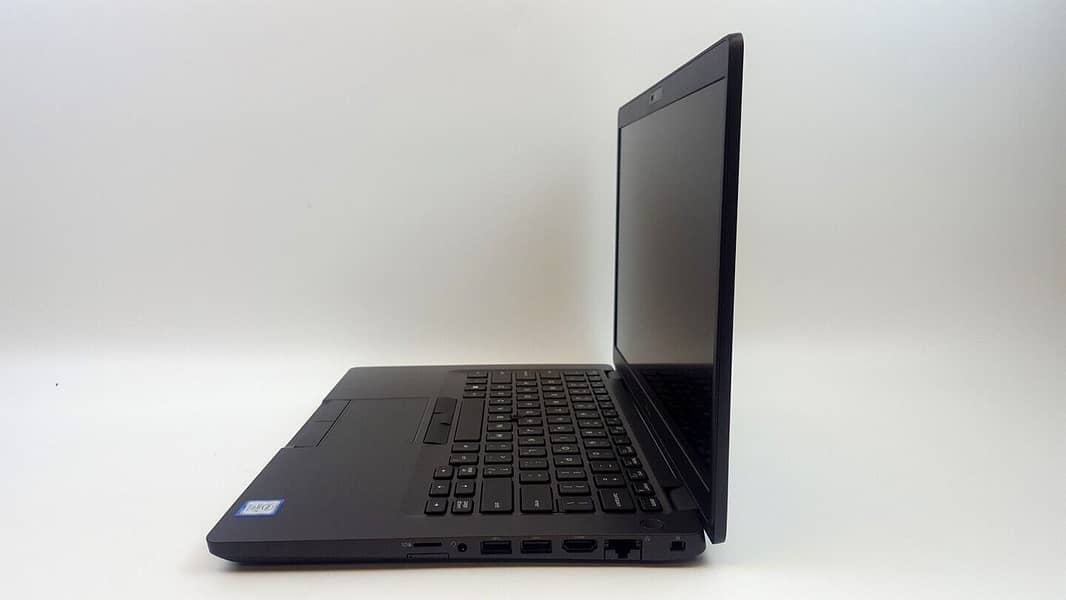 Dell 5400 Core i5 8th Generation 10/10 Fresh 3