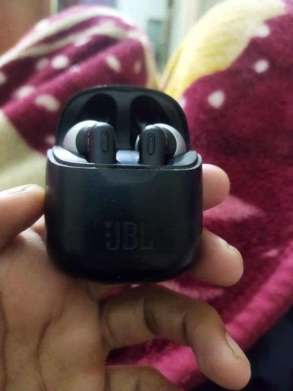 Jbl  earburd 2