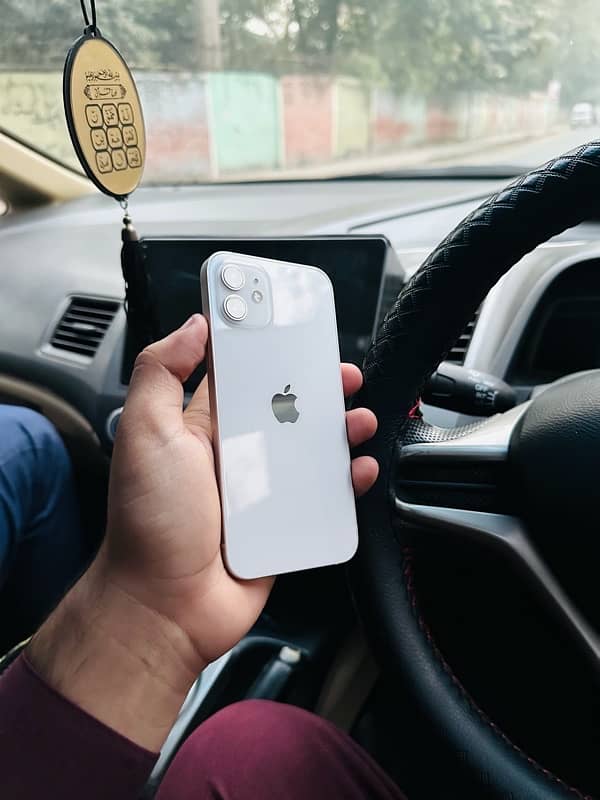 iPhone 12 64gb jv non pta 10/10 white 9