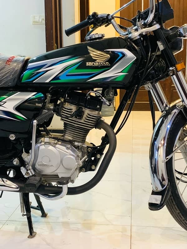 HONDA CG 125 BRAND NEW CONDITION 0