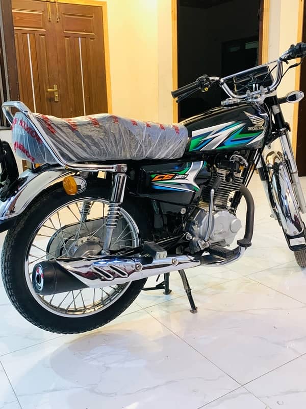 HONDA CG 125 BRAND NEW CONDITION 1