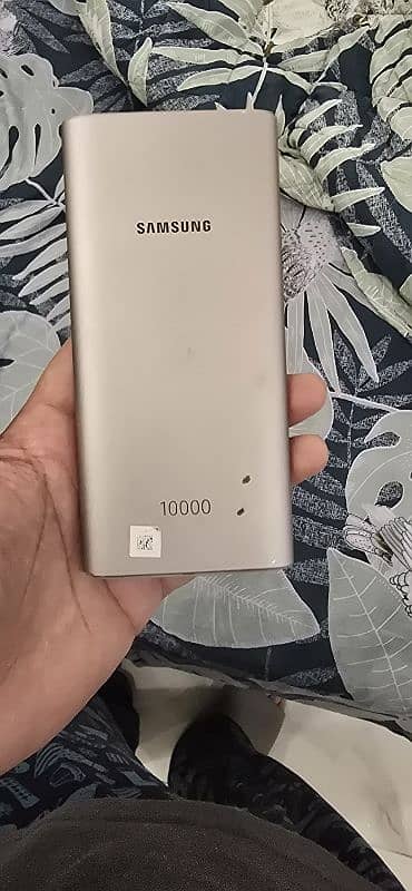 samsung fast 10000 mah wireless powerbank 1